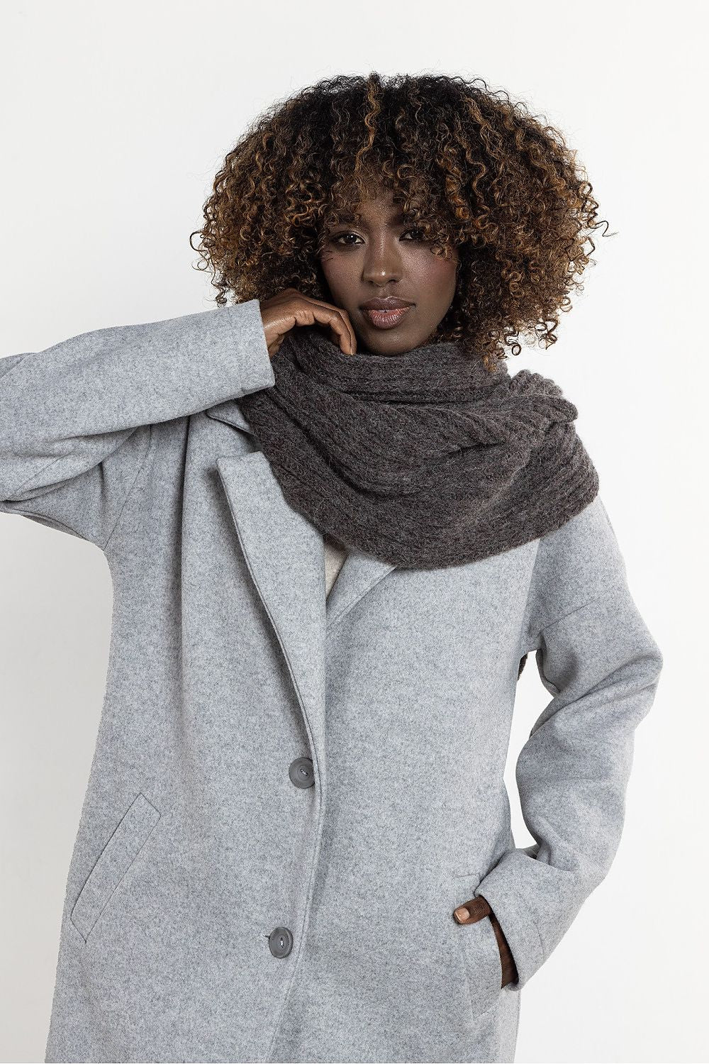  Shawl model 220841 awama 