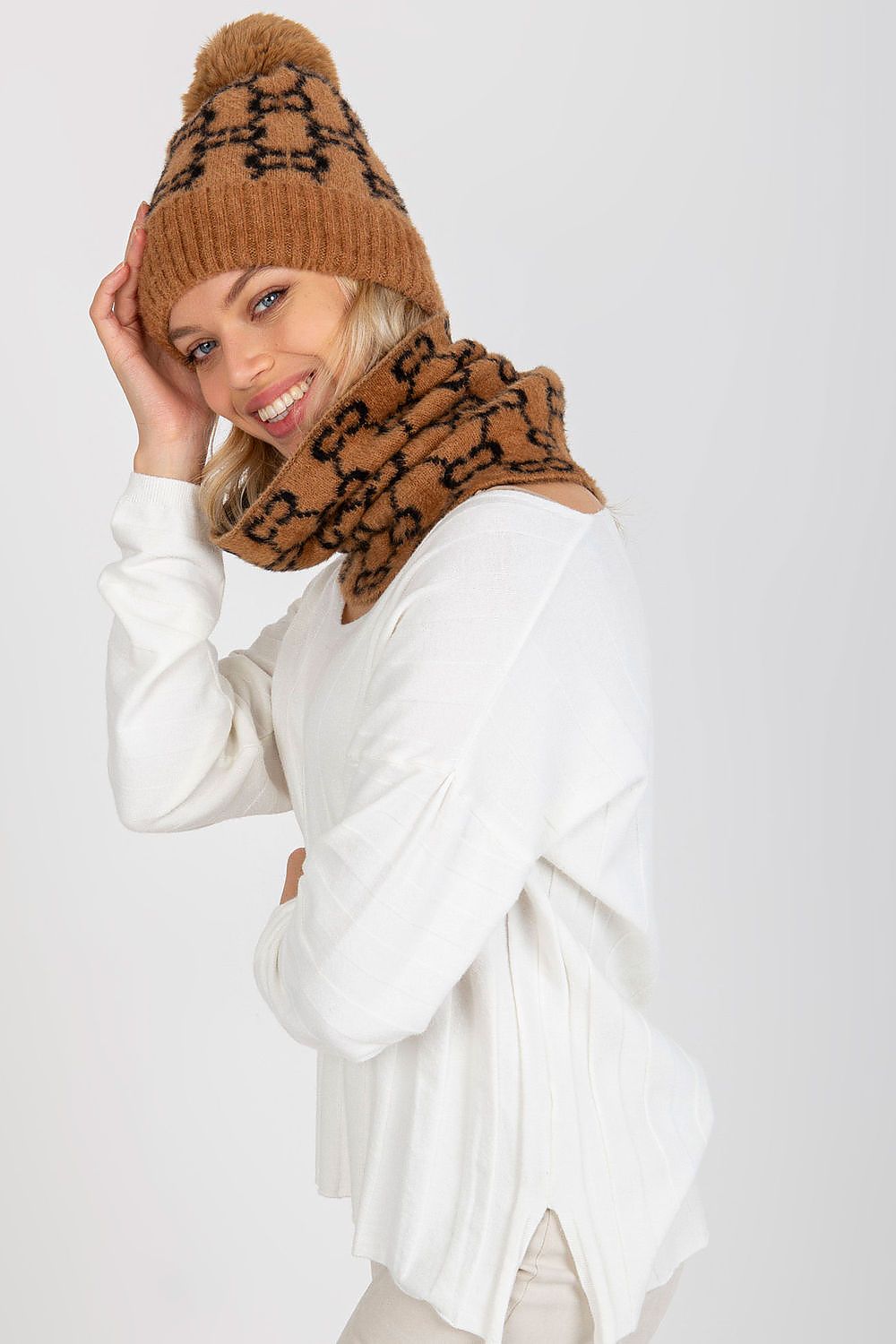  Cap model 185913 AT 